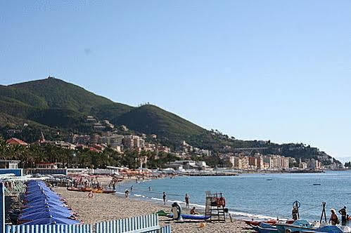 Hotel Serena Varazze Extérieur photo